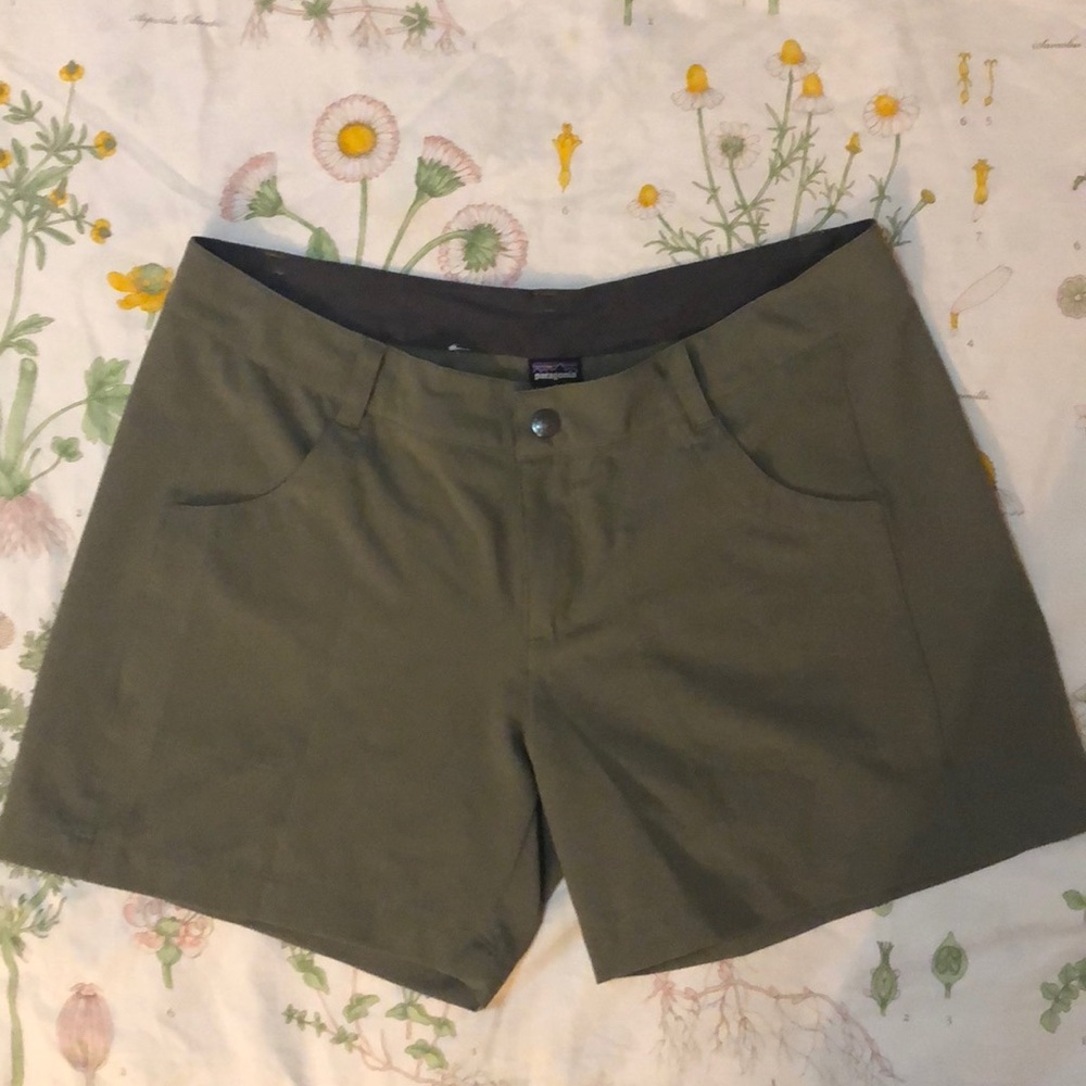 Patagonia technical shorts size 8 olive green